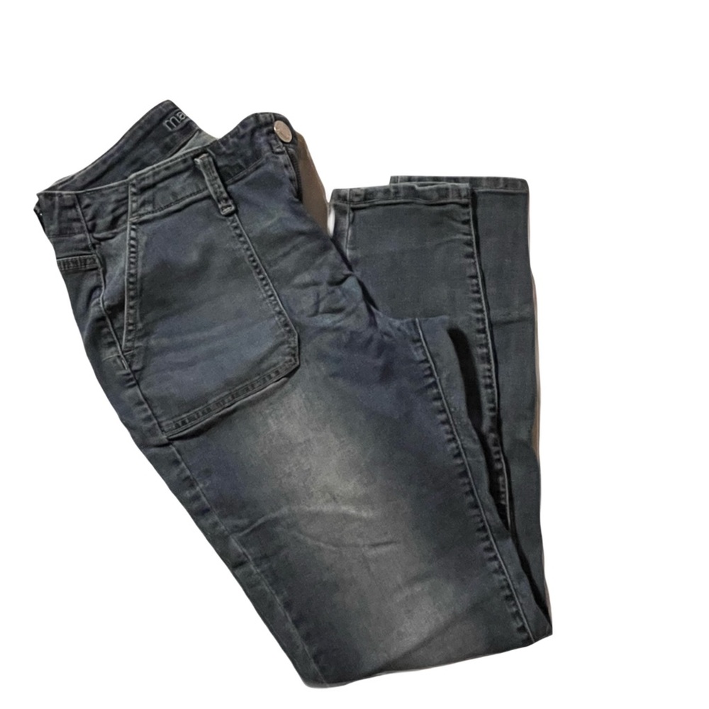Maurice's size medium high rise mom jeans. Lightly worn.